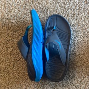 Hoka One One recovery running sandals